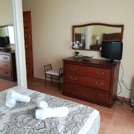 Sisos Place Apartment *